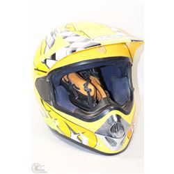 OL MOTO X YOUTH HELMET SIZE MEDIUM & WILSON