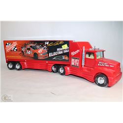 LIGHTNING MCQUEEN SEMI TRUCK & TRAILER CAR HAULER