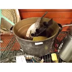 ENAMEL CANNER WITH VINTAGE WOOD DECORATIONS