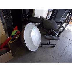 LARGE SPOT LIGHT