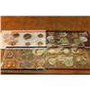Image 2 : 1985 & 1992 US MINT SETS P/D (WITH ENVELOPES)