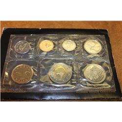 2007 CANADA UNC SET WITH ENVELOPE