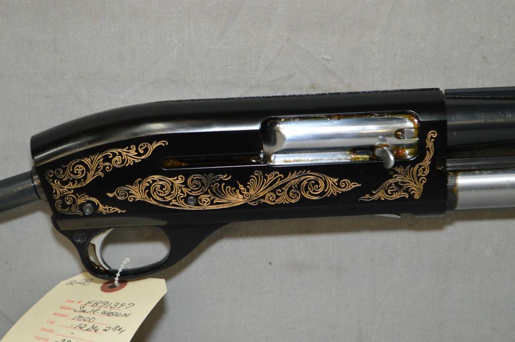 Smith & Wesson Model 1000 .12 Ga 2 3/4" Multi Choke Semi Auto Shotgun w