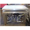 Image 2 : Aluminum Hydraulic Lifted Table 16.5" x 10" x 13"