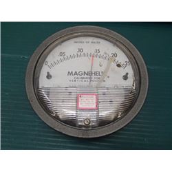 Dwyer Instruments Differential Pressure Gage, 2000-00 C