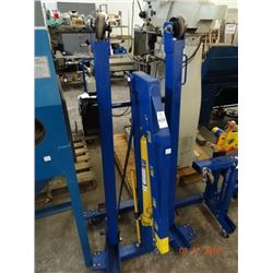 Goodyear 2 Ton Shop Crane