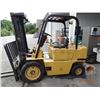 Image 3 : Cat V500 5KLb. Capacity Air Tire LP Forklift w/Sideshift & Triple Mast. Nds. Engine Rebuild S/N 3EC3