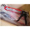 Image 1 : Caulking Guns, NOS, Medium (4)