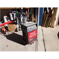 Working Battery Charger: Engine Start & Battery Tester / Automatic & Manual