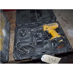 DeWalt Cordless Adjustable Push Drill Driver, Charger & 2 Batteries