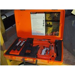 Ram Set Mini, Gas Powered, Low Velocity Piston Type Fastening Tool, Charger & 2 Batteries, 6 Contain