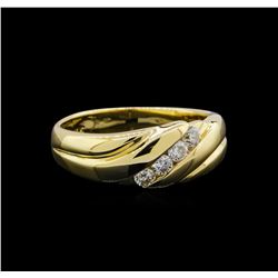 0.30 ctw Diamond Ring - 14KT Yellow Gold