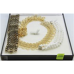 FIFTH AVENUE COLLECTION HAND BRACELETS WITH