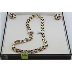 FIFTH AVENUE COLLECTION HAND BRACELETS WITH