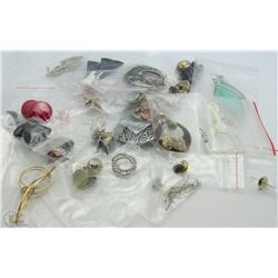 BAG OF PRE-BAGGED FASHION EARRINGS