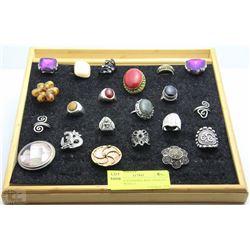 WOODEN STANDING RING DISPLAY FILLED WITH 21