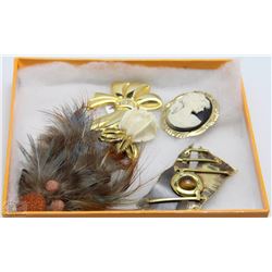 BOX OF VINTAGE BROOCHES