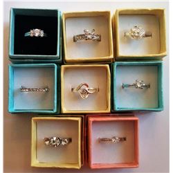 LOT OF 8 LADIES FASHION RINGS