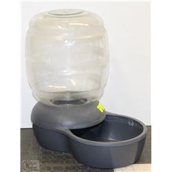 EXTRA LARGE SELF WATERING DISH FOR ANIMALS WITH