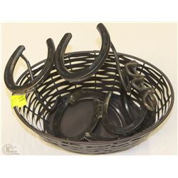 METAL BASKET WITH NOVELTY CAST IRON HORSE SHOE