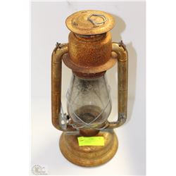 VINTAGE BEACON GAS LANTERN - MADE IN CANADA