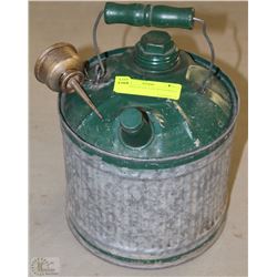 OLD VINTAGE OIL CAN WITH SMALL OILER