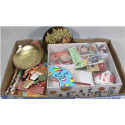FLAT OF CHINESE ORNAMENTS FROM JAPAN