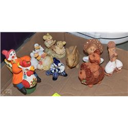 ASSORTMENT OF GLASS & CERAMIC MINIATURE FIGURES
