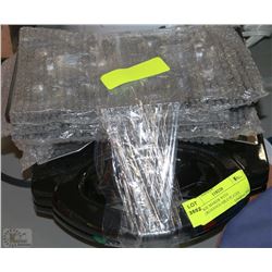 COOKIE MAKER WITH INTERCHANGEABLE PLATES