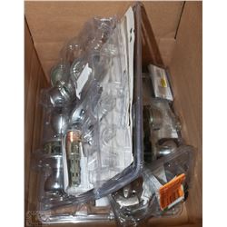 BOX WITH ASSORTED DOOR HANDLE SETS