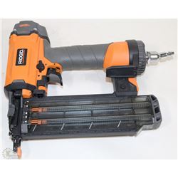 RIDGID FASTEN EDGE 18 GAUGE BRAD NAILER