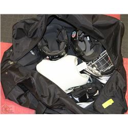 HOCKEY BAG WITH CHILDRENS HOCKEY GEAR