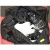 Image 1 : HOCKEY BAG WITH CHILDRENS HOCKEY GEAR