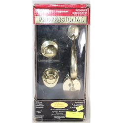 TAYMOR DOOR HANDLE SET IN BOX