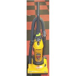 EUREKA  MAXIMA 12 AMP UPRIGHT VACUUM