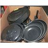 Image 1 : 7 PANS AND 2 OVEN ROASTERS