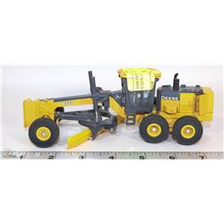 JOHN DEERE 1:50 SCALE DIE CAST 872D PLOW