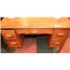 Image 1 : WOOD IMPERIAL LOYALIST DESK