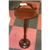 Image 1 : WOOD ASH TRAY STAND