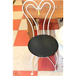 WROUGHT IRON CHAIR