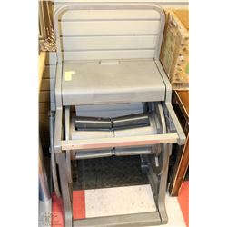 WIND UP HOSE REEL WITH WHEELS AND STORAGE