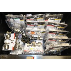 TOTE FILLED WITH ASSORTED INDOOR & ENTRANCE DOOR