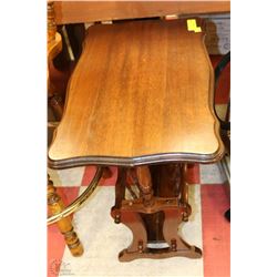 TABLE/MAGAZINE HOLDER - 24"H X 15"D X 24"L