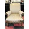 Image 1 : ESTATE STRIPED ARMCHAIR