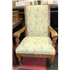 Image 1 : FLORAL FABRIC WOOD ARMCHAIR