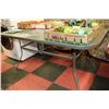 Image 1 : PATIO TABLE 38"X59"