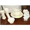 Image 1 : VINTAGE 8PC DRESSER PORCELAIN DISPLAY SET