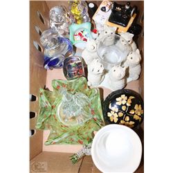 ESTATE BOX OF ORNAMENTS