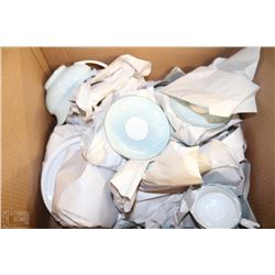 ESTATE ROYAL WORCESTER ENGLISH  BONE CHINA SET