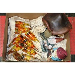 LARGE BOX W/MUSHROOM (16" TALL) &